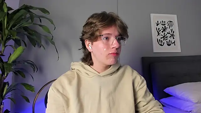 LucasMoraless online show from 2, 6, 2026