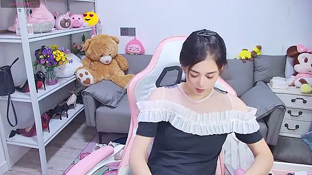 Snapshot of QinQin-888 chatting on 14, 7, 2026 QinQin-888 online show from 14, 7, 2026