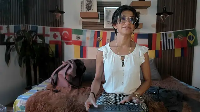 Evaa campbell online show from 11, 7, 2026