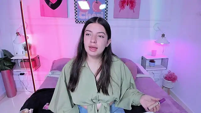 Snapshot of Sara_Deen chatting on 21, 7, 2026 Sara Deen online show from 21, 7, 2026