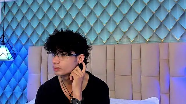 Sofia-Ethan online show from 31, 5, 2026