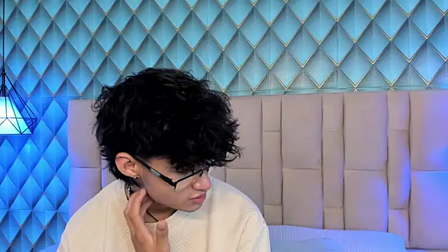 Sofia-Ethan online show from 19, 7, 2026