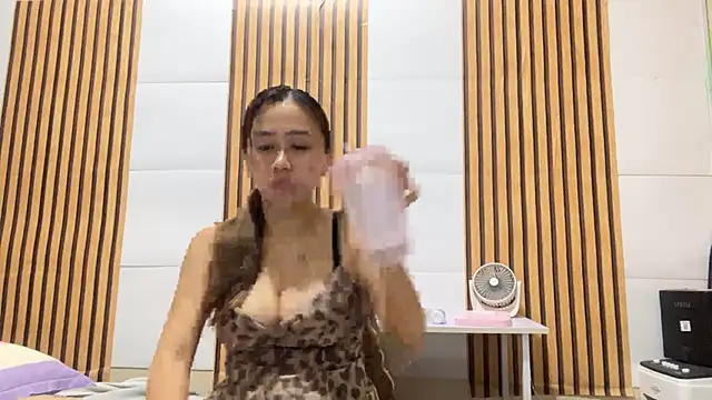 GiselleRina online show from 28, 5, 2026
