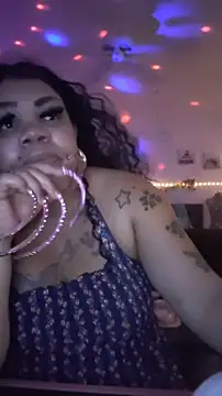 NailGoddessnow online show from 13, 10, 2025