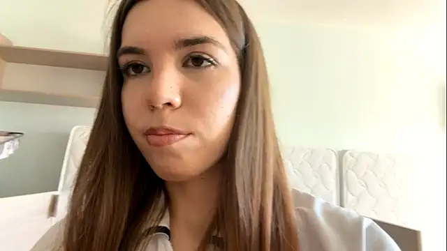 LaurindaStalford online show from 17, 7, 2026