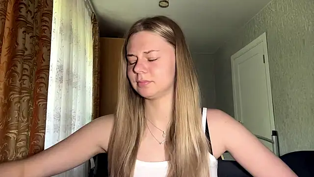 HoneysPiee online show from 3, 6, 2026