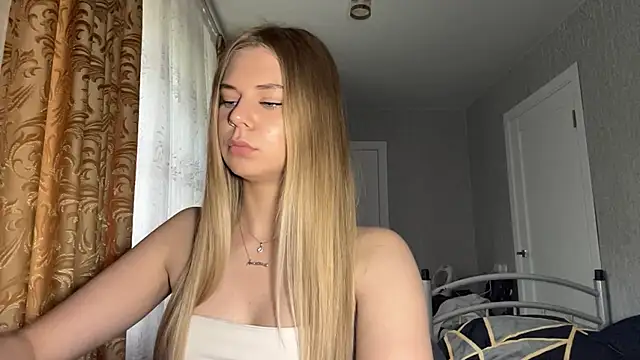 HoneysPiee online show from 3, 6, 2026