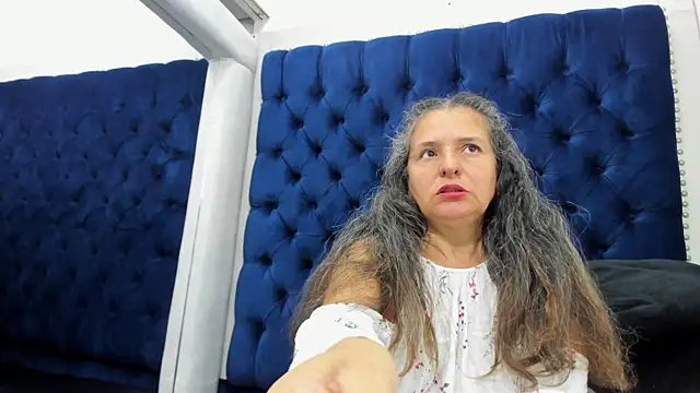 AlondraSosa online show from 8, 7, 2026