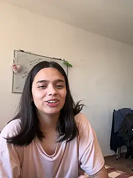 delilahraebaby online show from 11, 6, 2026