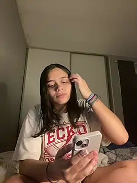 delilahraebaby online show from 6, 7, 2026