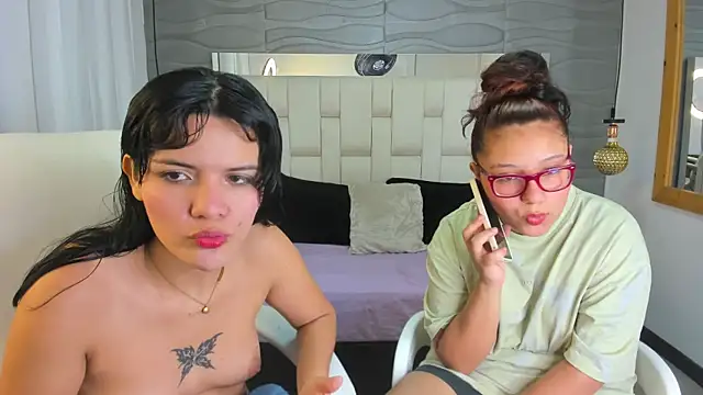 Lia  Kalifa online show from 13, 6, 2026