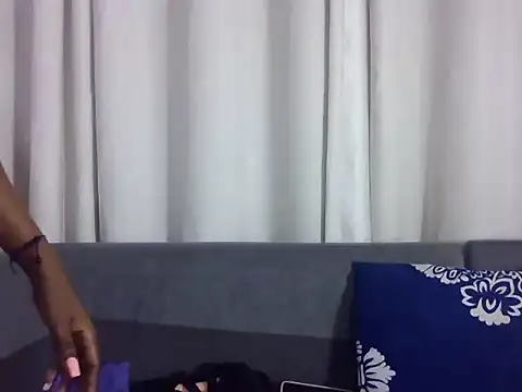 Candysleek petite online show from 9, 7, 2026