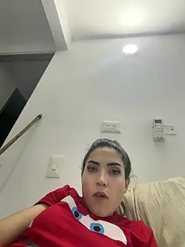 Snapshot of MagdalenaVega chatting on 25, 5, 2026 MagdalenaVega online show from 25, 5, 2026