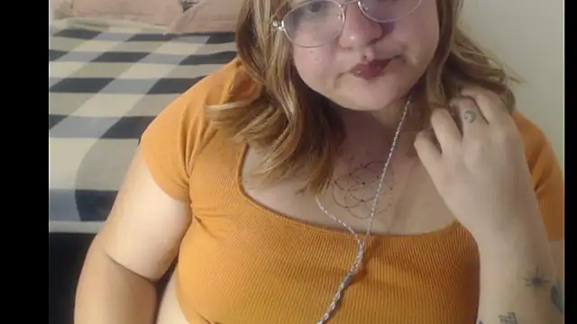 Snapshot of MaevenNectar chatting on 9, 6, 2026 MaevenNectar online show from 9, 6, 2026