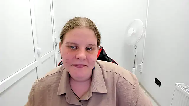 Bella shyy  online show from 19, 7, 2026
