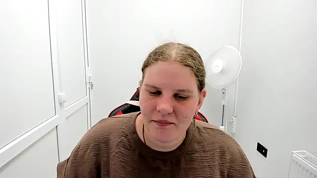 Bella shyy  online show from 21, 7, 2026