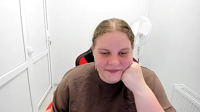Bella shyy  online show from 27, 7, 2026