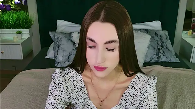 MadisonRen online show from 24, 6, 2026