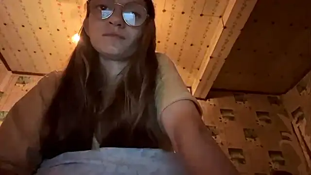 Snapshot of SparkleJebb chatting on 8, 7, 2026 SparkleJebb online show from 8, 7, 2026