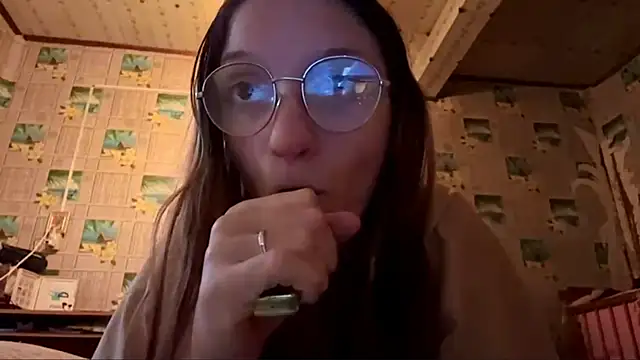 Snapshot of SparkleJebb chatting on 9, 7, 2026 SparkleJebb online show from 9, 7, 2026