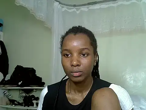 Snapshot of Sexy_vylsa chatting on 18, 6, 2026 Sexy vylsa online show from 18, 6, 2026