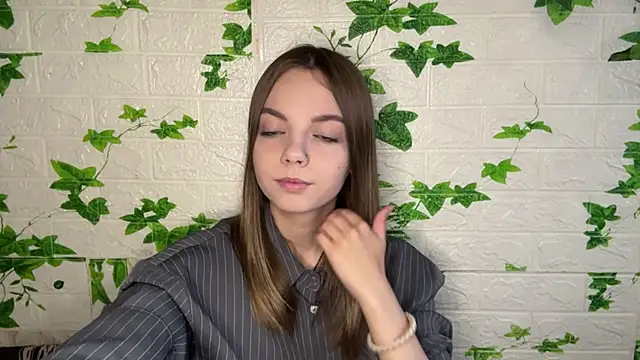LisaPorse online show from 27, 6, 2026