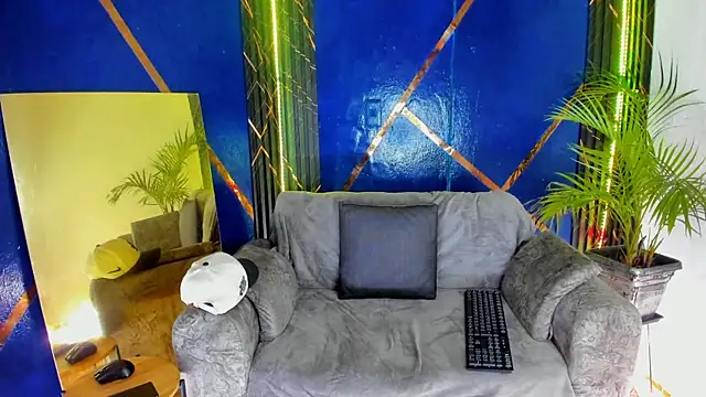 sexy hairy1 online show from 15, 7, 2026