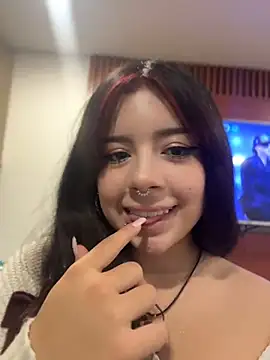 softdoll-  online show from 24, 6, 2026