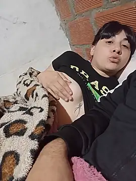 Snapshot of candezalazar18 chatting on 18, 5, 2026 candezalazar18 online show from 18, 5, 2026