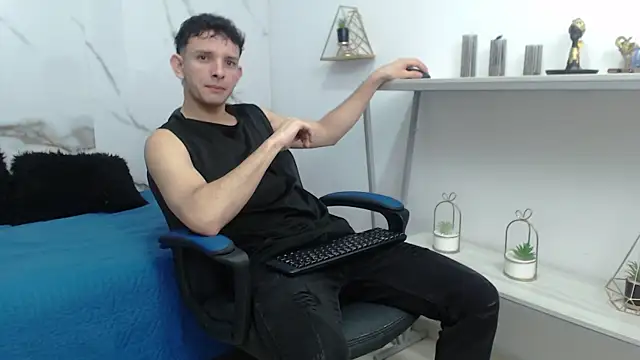 keen black  online show from 28, 5, 2026