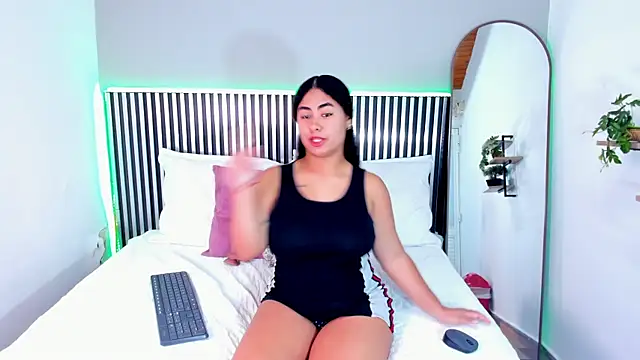 Amber Milers online show from 14, 7, 2026