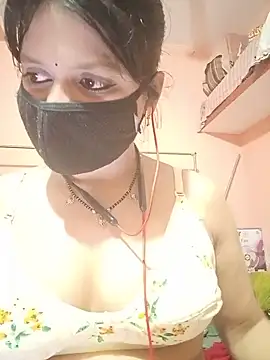 ZOYA-STRIP online show from 18, 7, 2026