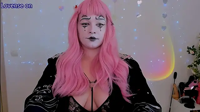 evilla brill  online show from 25, 5, 2026