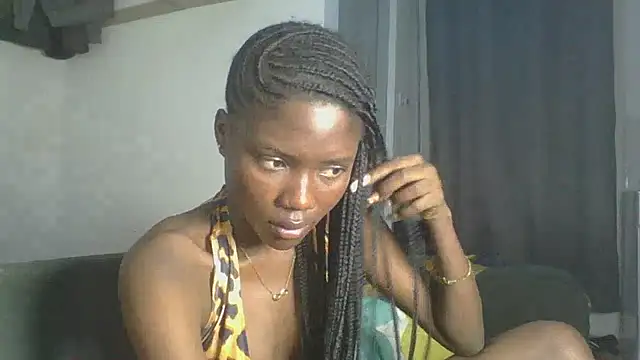 Snapshot of Ebony-Candy chatting on 12, 6, 2026 Ebony-Candy online show from 12, 6, 2026