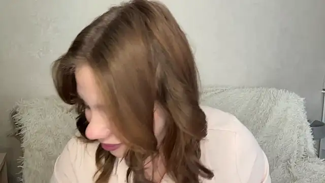 Lia be mine online show from 28, 5, 2026