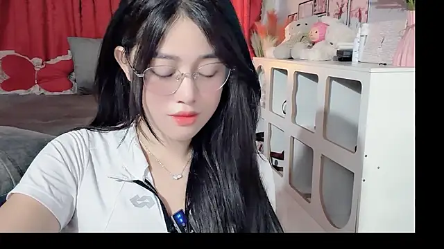 Bee-Cherry online show from 27, 5, 2026