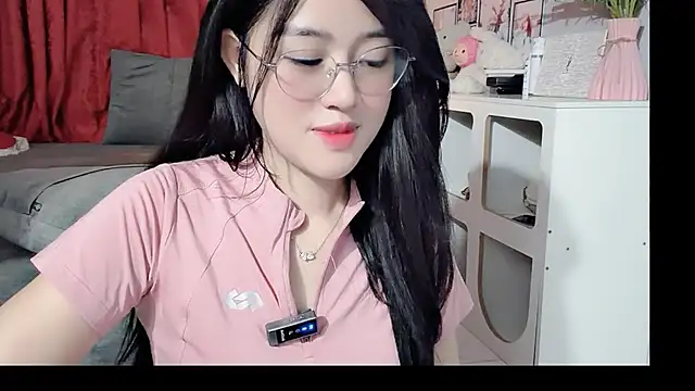 Bee-Cherry online show from 29, 5, 2026