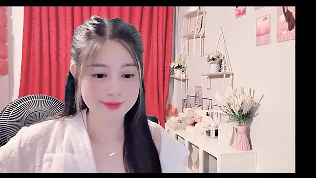 Bee-Cherry online show from 7, 6, 2026