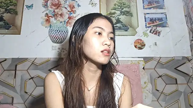 Snapshot of DeeannGunby chatting on 17, 7, 2026 DeeannGunby online show from 17, 7, 2026
