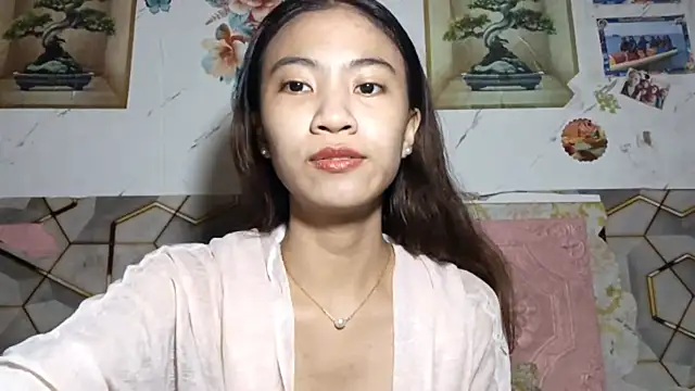 Snapshot of DeeannGunby chatting on 19, 7, 2026 DeeannGunby online show from 19, 7, 2026