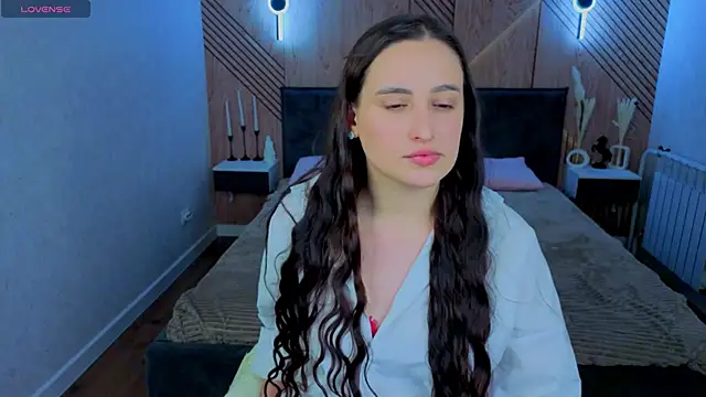 Elizabet Colllins online show from 30, 5, 2026