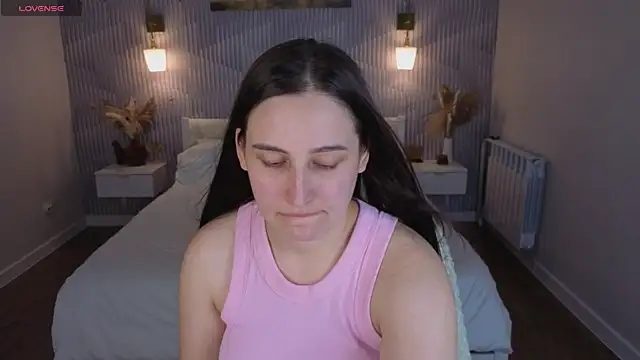 Elizabet Colllins online show from 11, 7, 2026