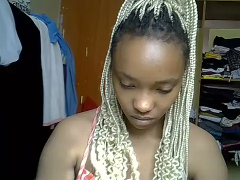 Snapshot of pretty_jazminee1 chatting on 27, 5, 2026 pretty jazminee1 online show from 27, 5, 2026
