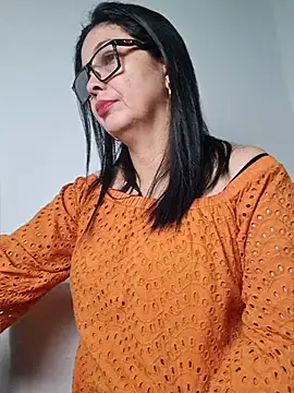 Scarlett Valnyx online show from 2, 6, 2026