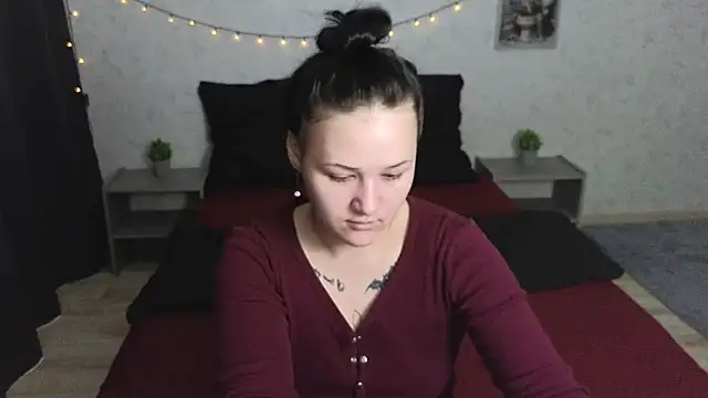 Snapshot of Tori_cute chatting on 17, 7, 2026 Tori cute online show from 17, 7, 2026