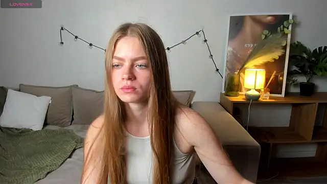 HoneyEmilly online show from 21, 5, 2026