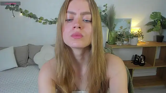 HoneyEmilly online show from 31, 5, 2026