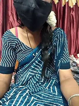 Snapshot of reshma124 chatting on 28, 6, 2026 reshma124 online show from 28, 6, 2026
