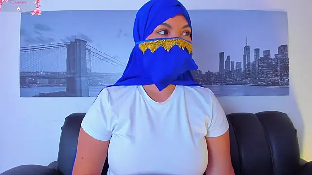 Amira 002 online show from 22, 5, 2026