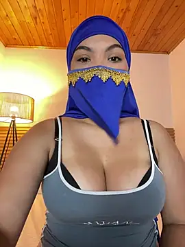 Amira 002 online show from 3, 6, 2026
